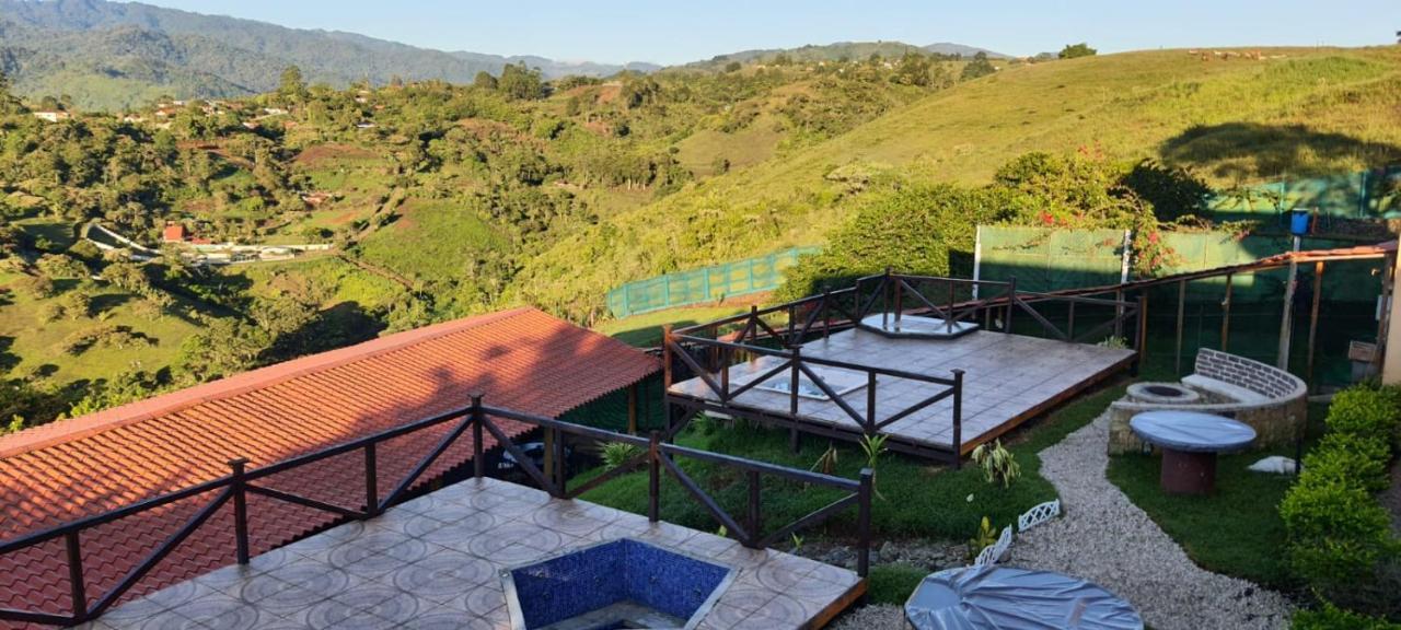 Paraiso Orocay Lodge Buitenkant foto