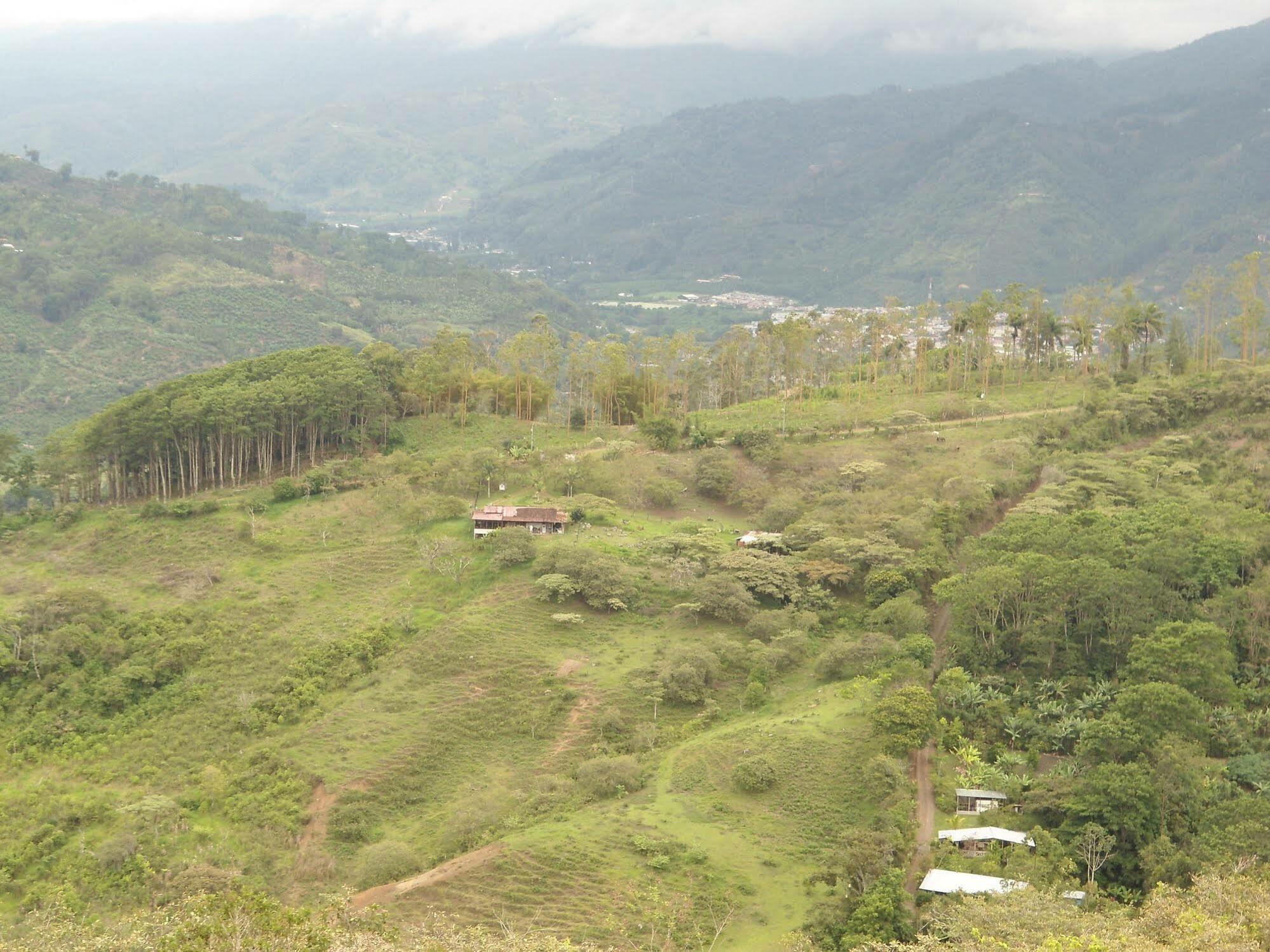 Paraiso Orocay Lodge Buitenkant foto